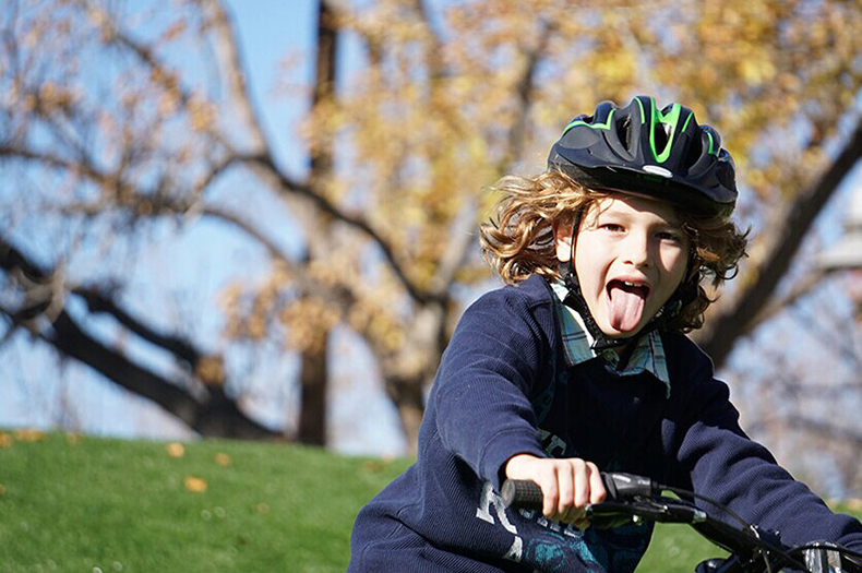 索尼(Sony)A6000\/ILCE-6000 微单套机(E 16-7